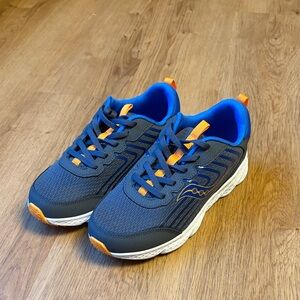 Saucony Kids' Wind 3 0